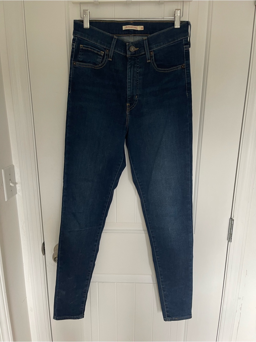 Levi's Women's High-Rise Deep Indigo Skinny Jeans